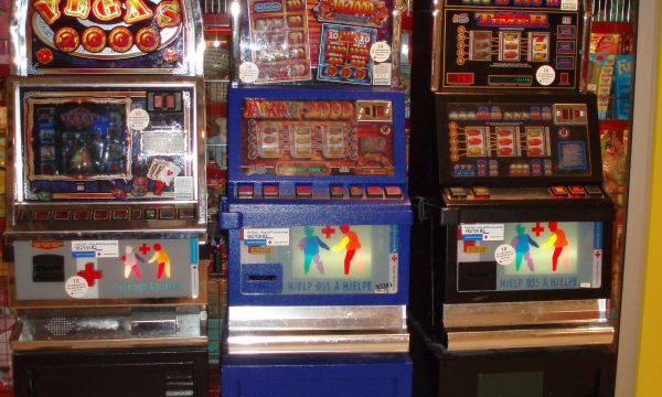 Casino slot machine